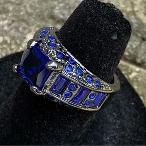 Women's Unique Bold & Eye Catching Sapphire cz
Birthstone Ring Size 6